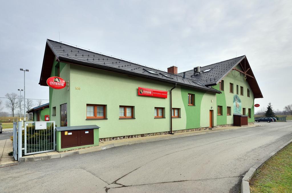 Restaurace A Penzion Kamenec Jilešovice Eksteriør billede